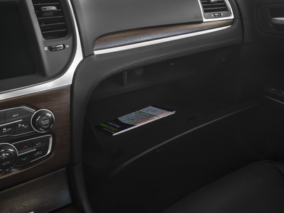 2016 Chrysler 300 C Platinum