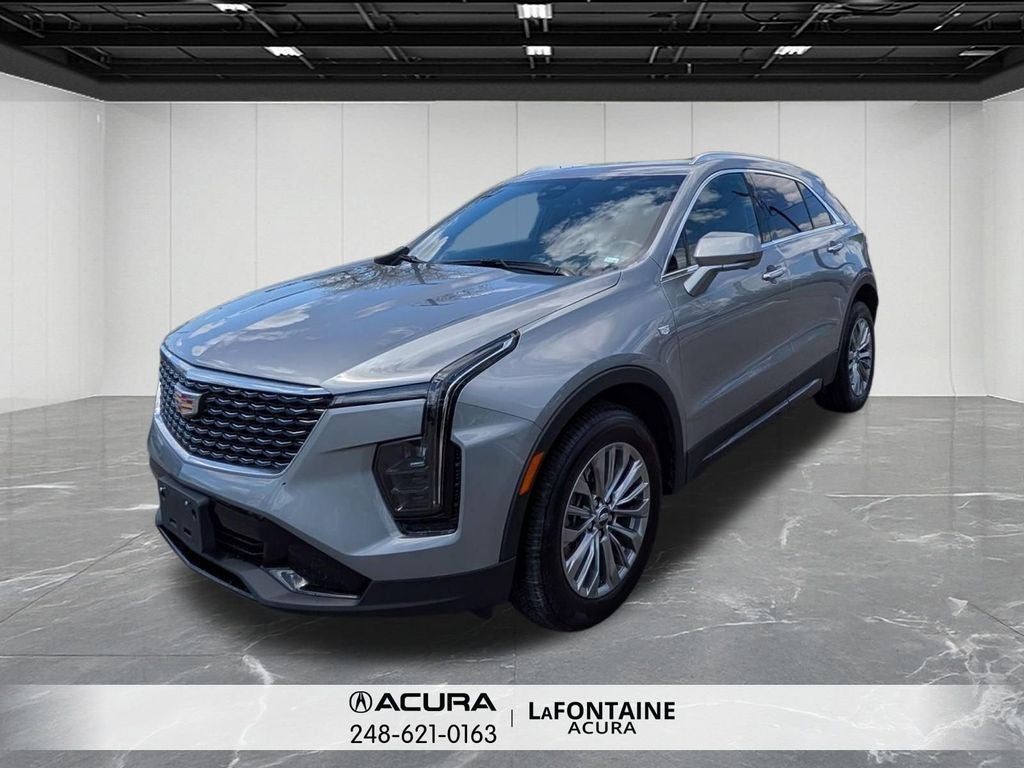 2025 Cadillac XT4 Premium Luxury
