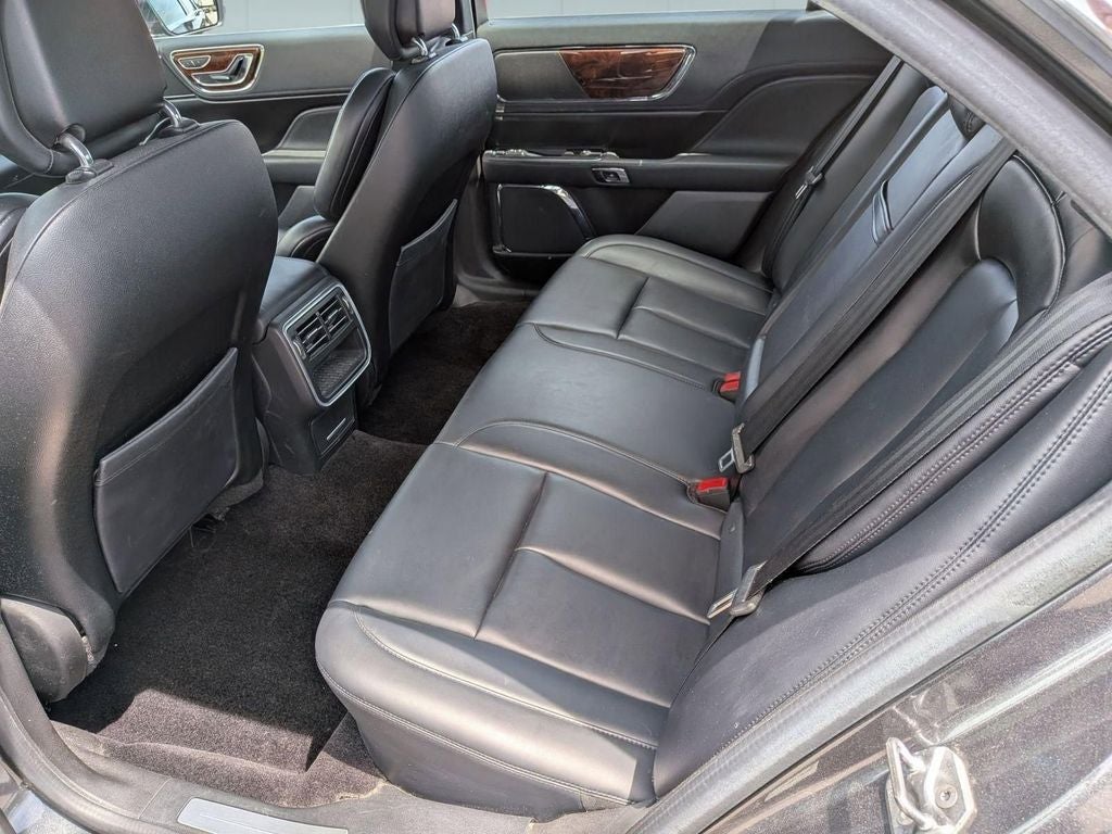2018 Lincoln Continental Premiere