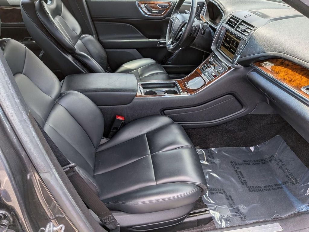 2018 Lincoln Continental Premiere