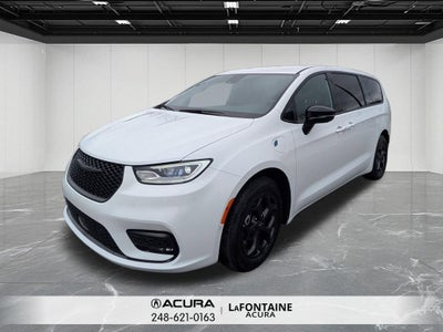 2024 Chrysler Pacifica Hybrid Select S Appearance