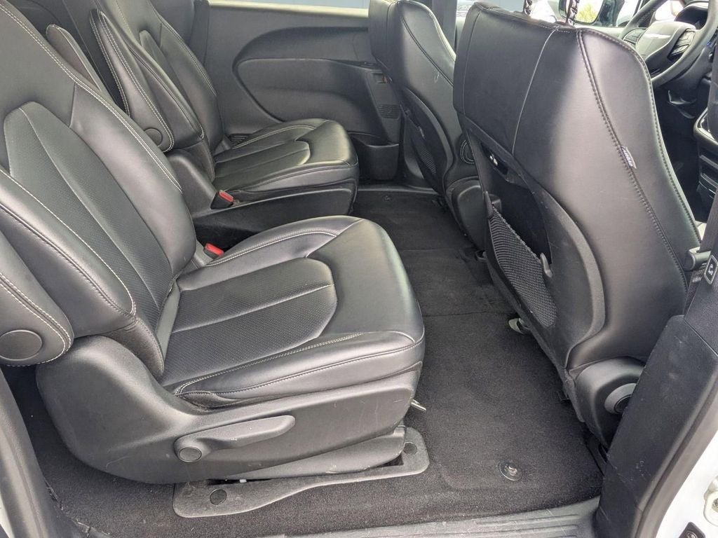 2024 Chrysler Pacifica Hybrid Select S Appearance