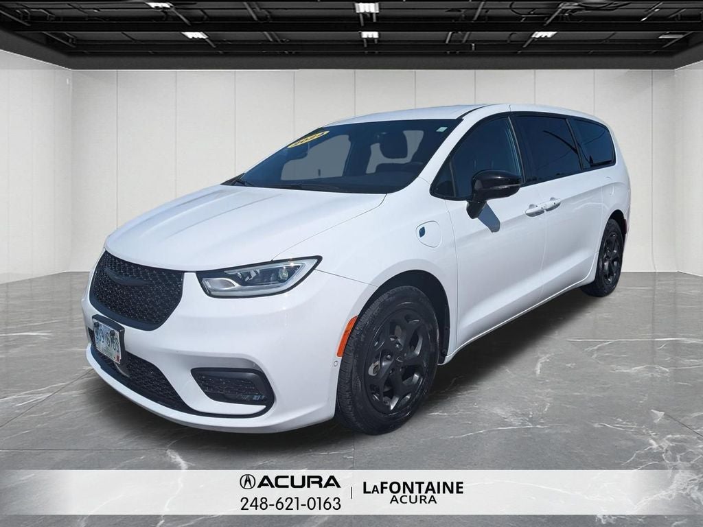 2024 Chrysler Pacifica Hybrid Select S Appearance