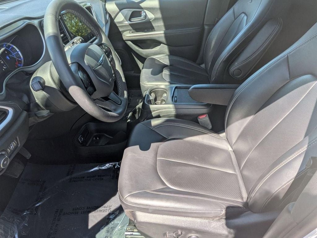 2024 Chrysler Pacifica Hybrid Select S Appearance
