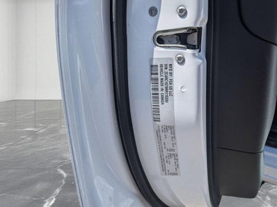 2024 Chrysler Pacifica Hybrid Select S Appearance