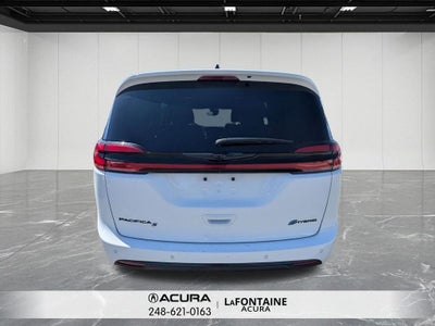 2024 Chrysler Pacifica Hybrid Select S Appearance