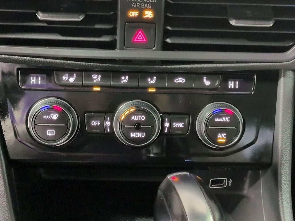 2019 Volkswagen Jetta R-Line