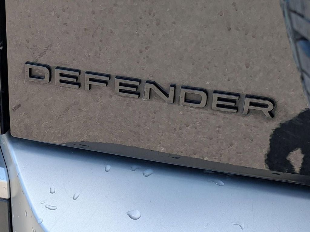2025 Land Rover Defender 110 S