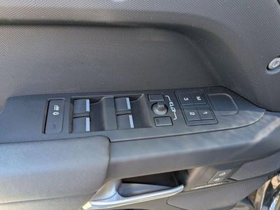 2025 Land Rover Defender 110 S