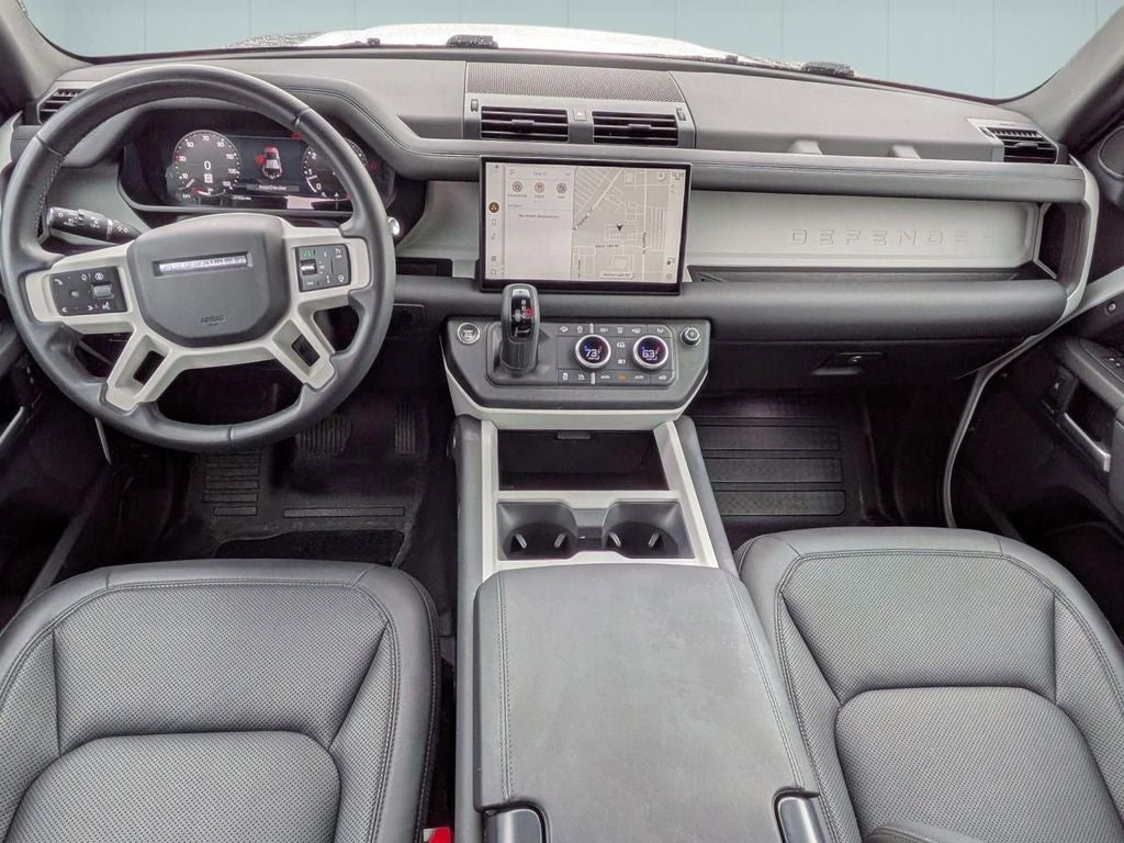2025 Land Rover Defender 110 S