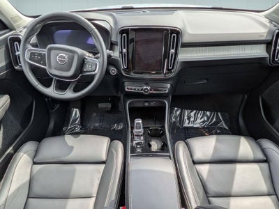 2026 Volvo XC40 B5 Plus