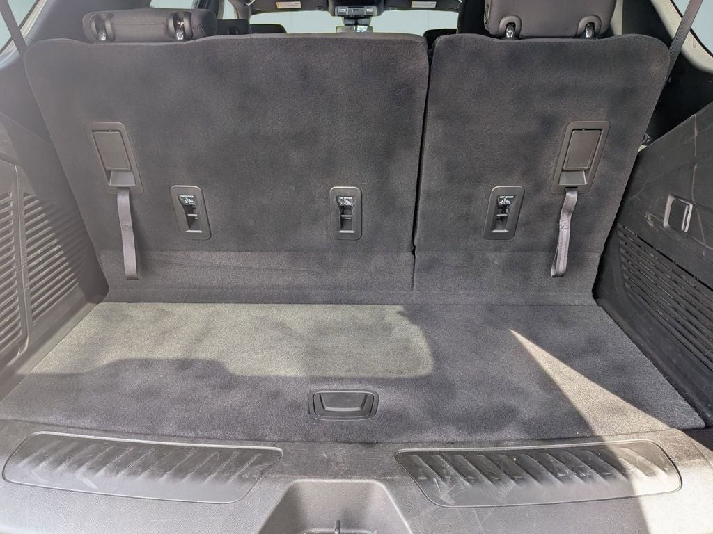 2023 GMC Yukon SLE