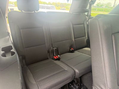 2023 GMC Yukon SLE