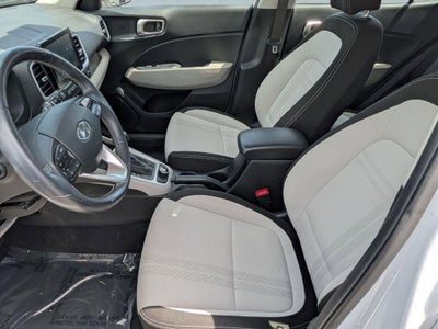 2023 Hyundai Venue SEL