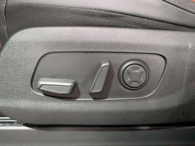2024 Kia Carnival SX