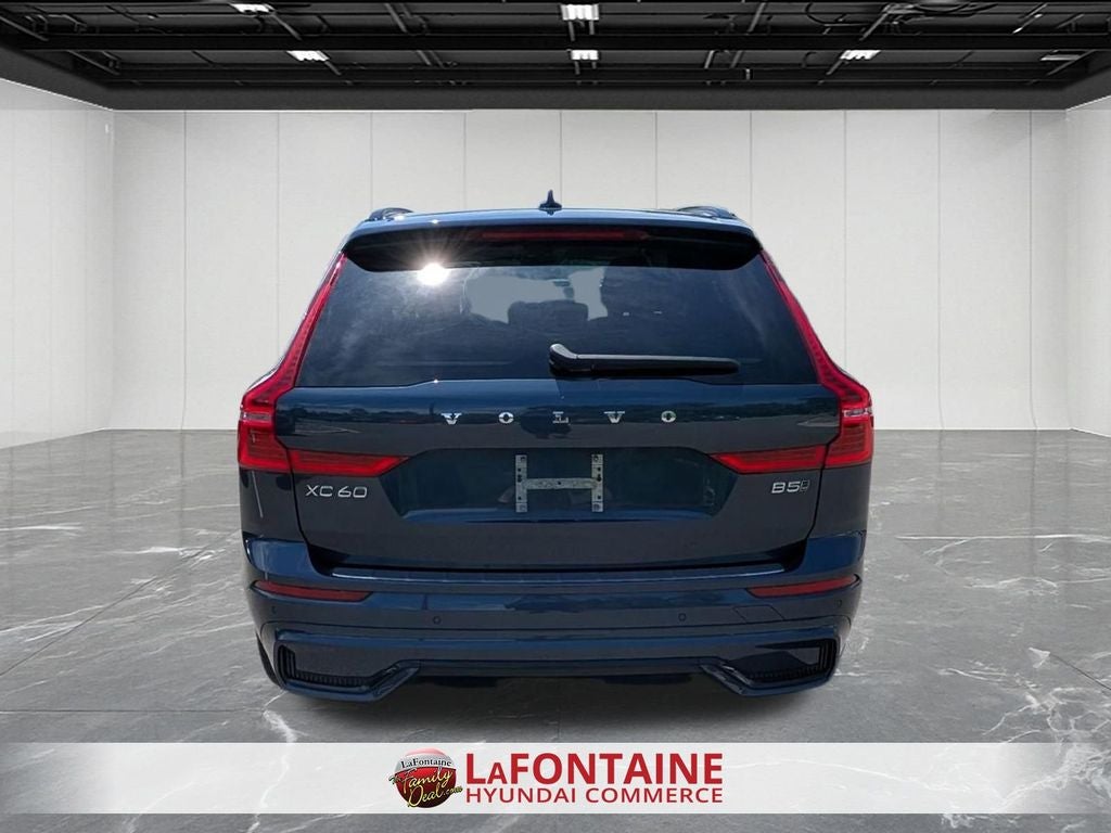 2024 Volvo XC60 B5 Plus Dark Theme