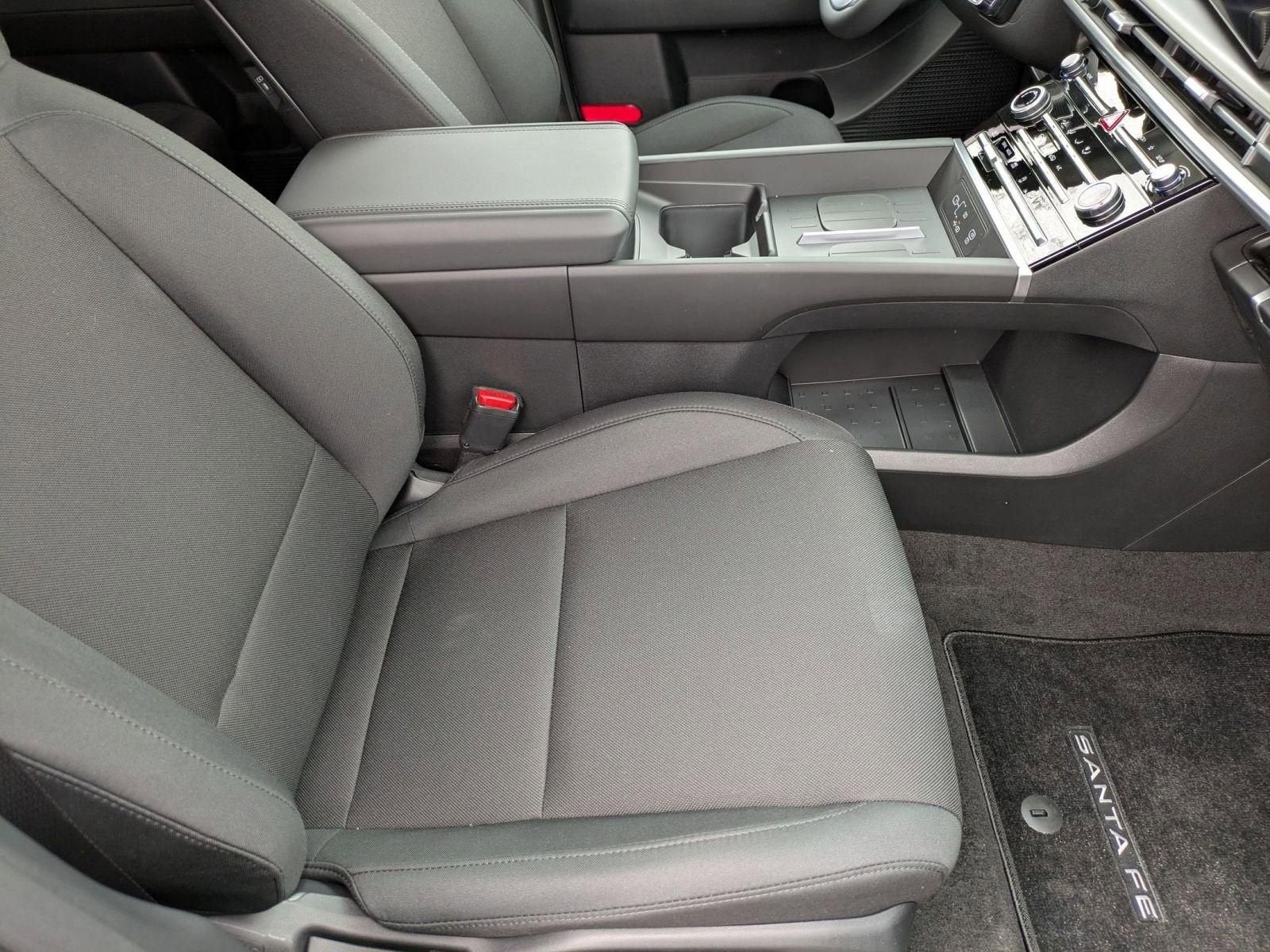 2026 Hyundai Santa Fe SE
